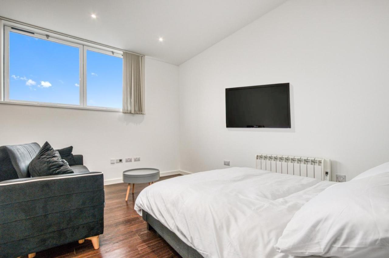 런던 Stylish Studio By Heathrow Airport 아파트 외부 사진