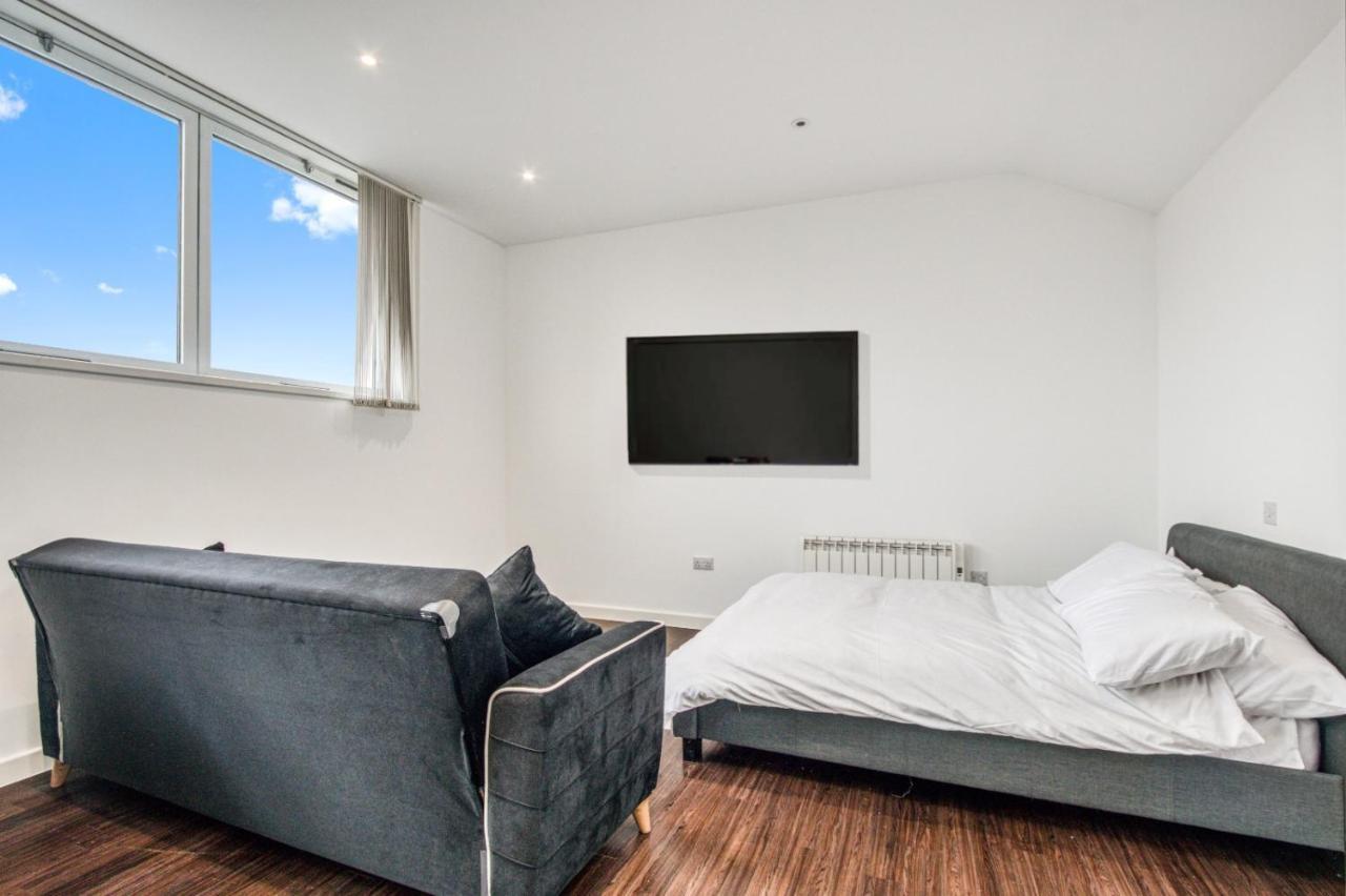 런던 Stylish Studio By Heathrow Airport 아파트 외부 사진